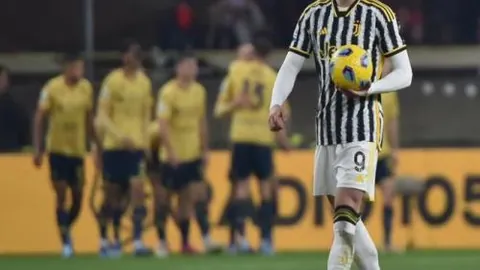 “詹俊展望：纽卡斯尔有望夺冠，斯洛特回归传奇时刻”