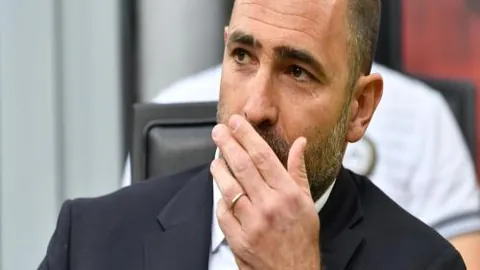 “红牌解除，安东尼周六重返竞技场”