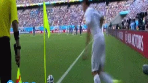 班凯罗三度错失绝杀，命中率逊于莫兰特，灰熊惊险一分险赢